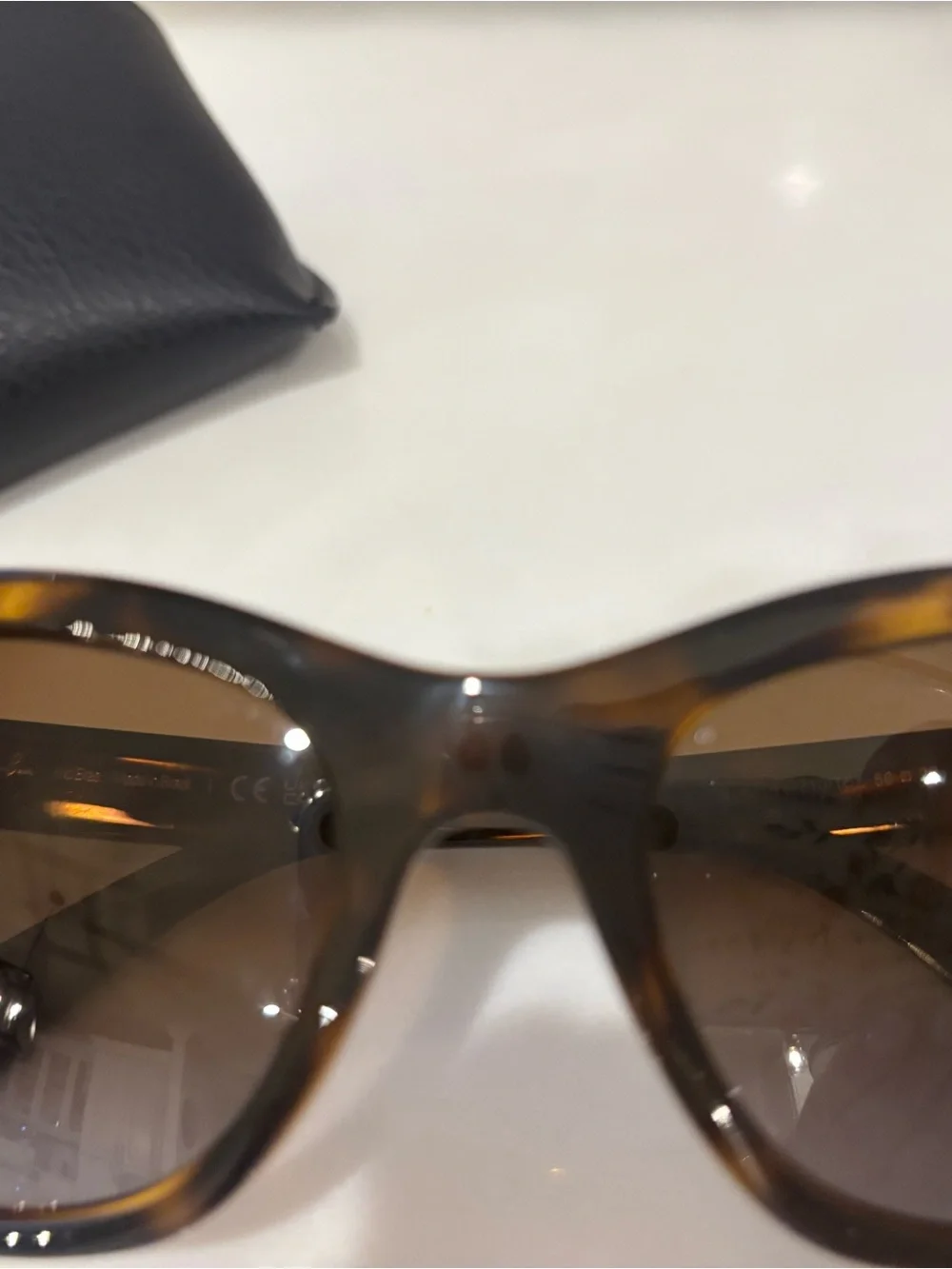 Ray-Ban Men's Tortoiseshell Frame with Brown Gradient Lenses Sunglasses